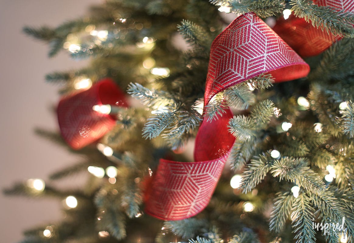 The family of 60 years of making Christmas ribbons