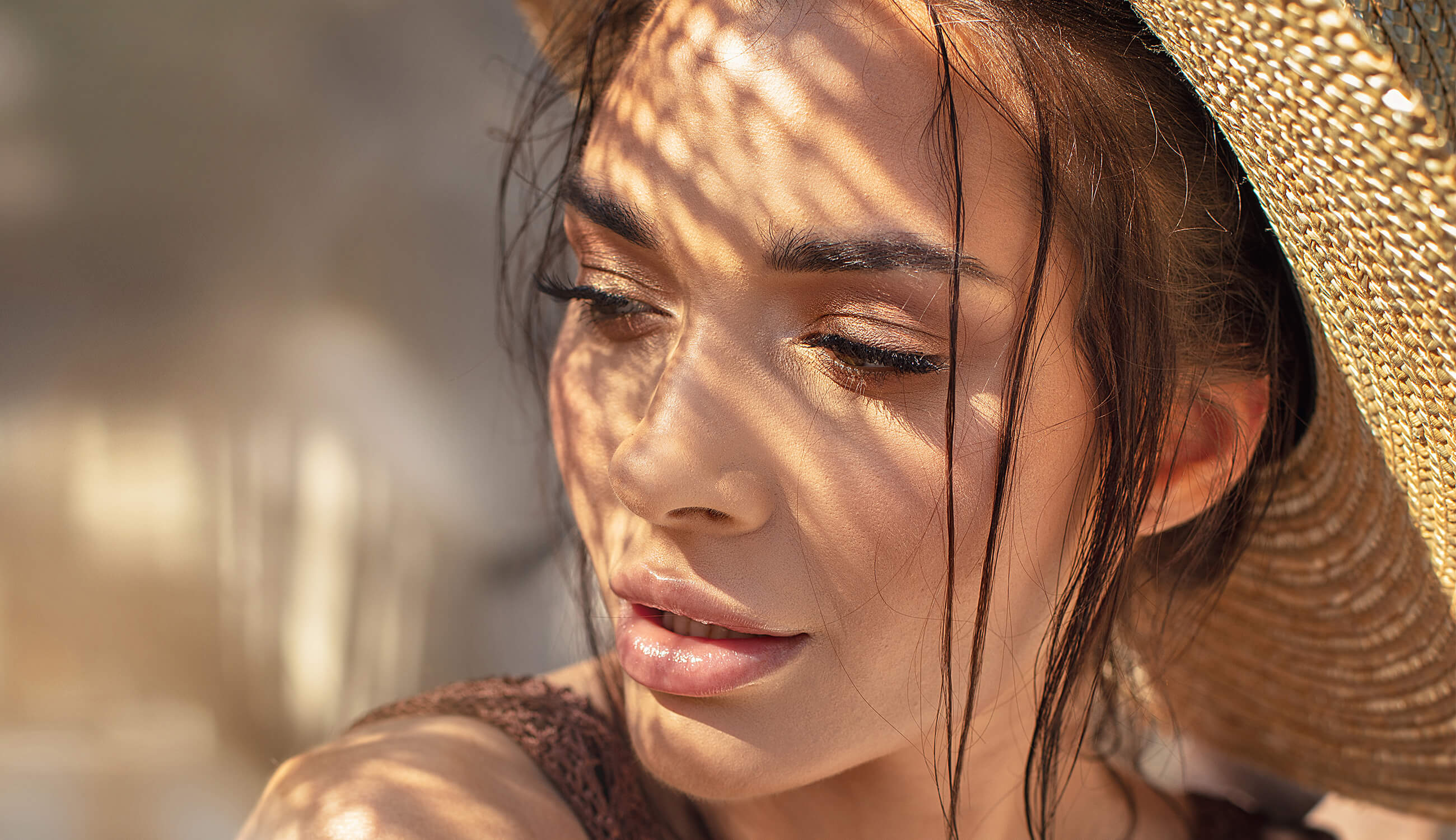 Learn ways to Prevent Makeup From Melting Off Your Face This Summer