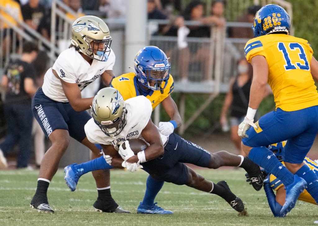 Bishop Amat football is no match for St. John Bosco, the top team in the nation