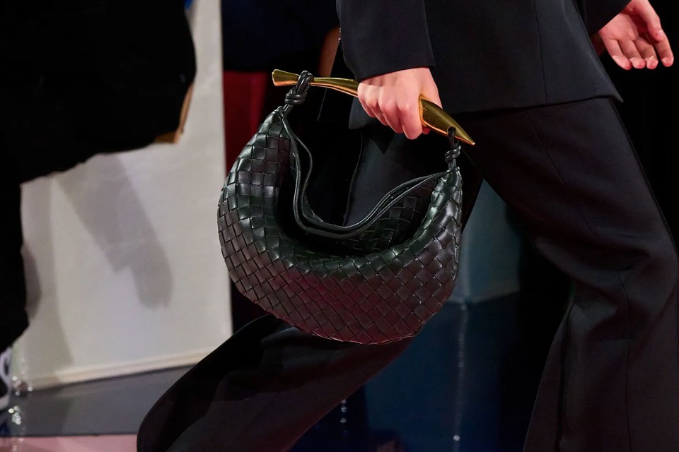 From November 2022 Bottega Veneta offers a lifetime warranty on handbags