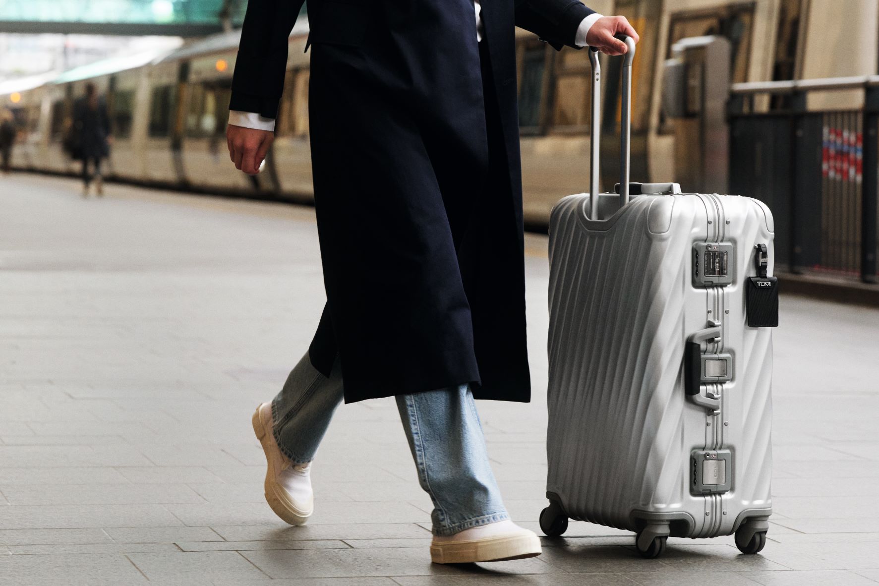 Prepare for the tourist season to restart in 2022 with the tumi 19-degree suitcase