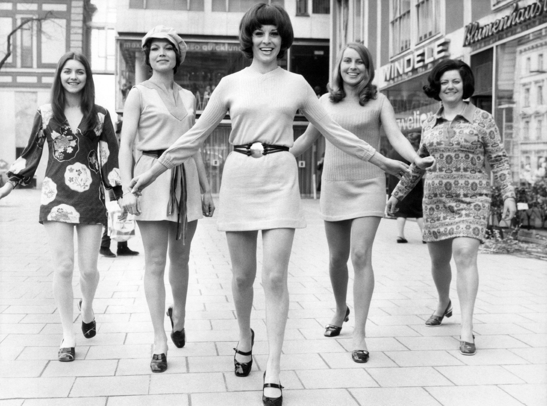 British fashion icon – mary quant and her femininity oath of the 60s