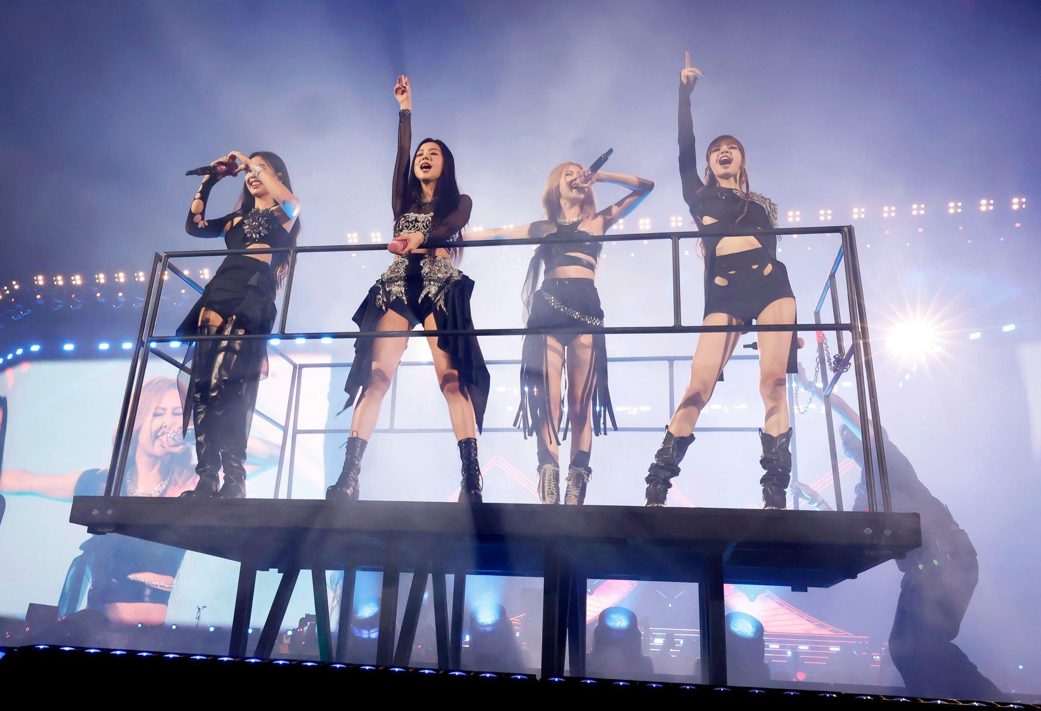 Blackpink breaks the stage of Coachella 2023 with a series of luxury brands from Europe to asia