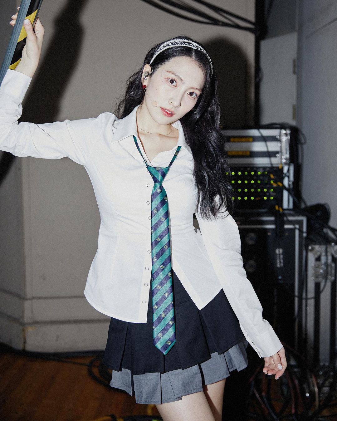 Becoming "small class president" with the same school fashion trend as k-pop idols